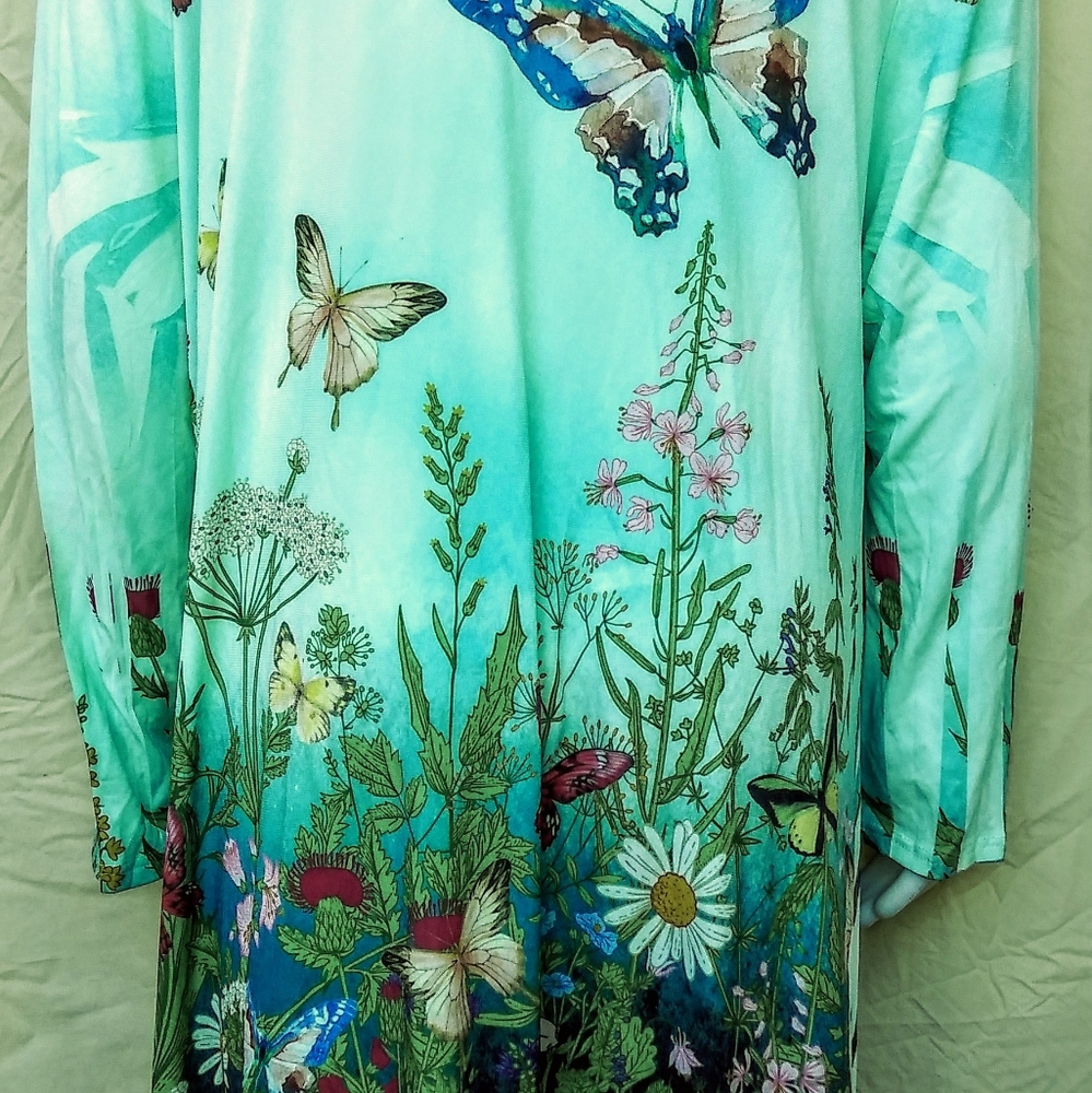 Green embellished floral 3/4 slv wrinkle free top